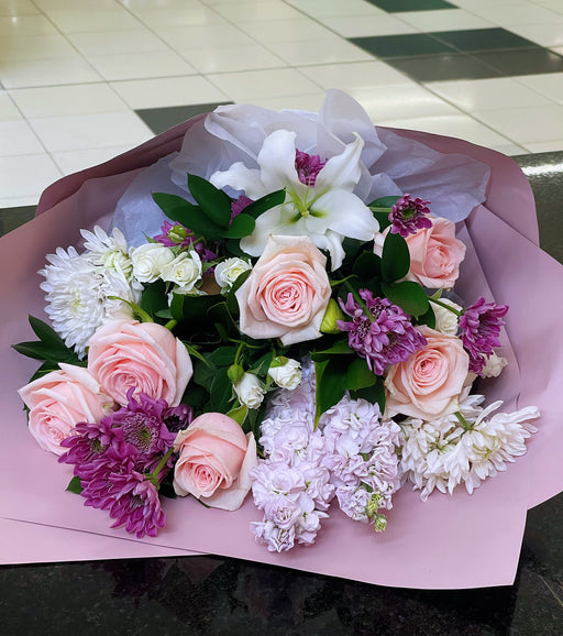 Florists Choice bouquet pink