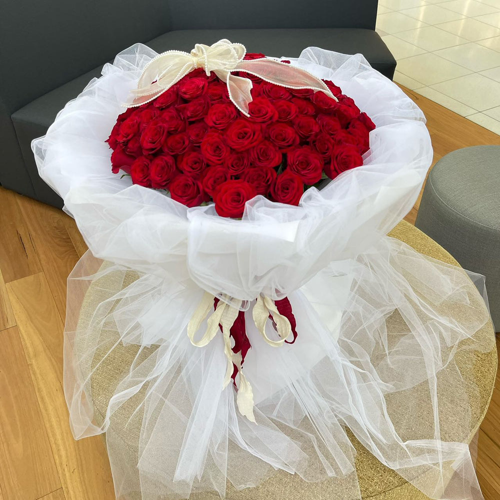 99 red roses